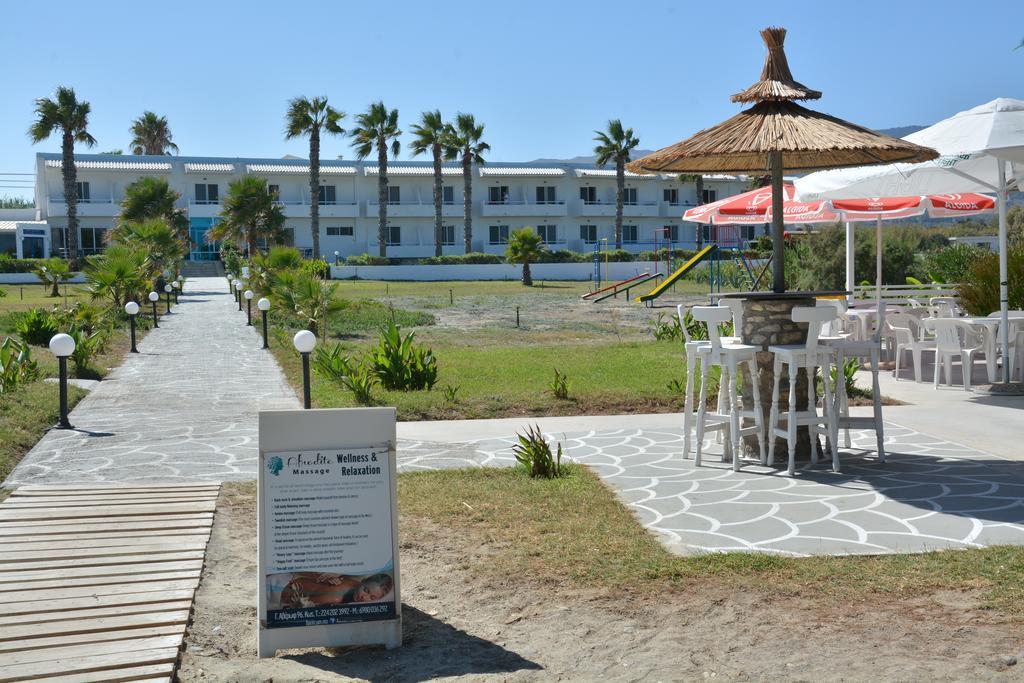 Costa Angela Seaside Resort Eksteriør bilde