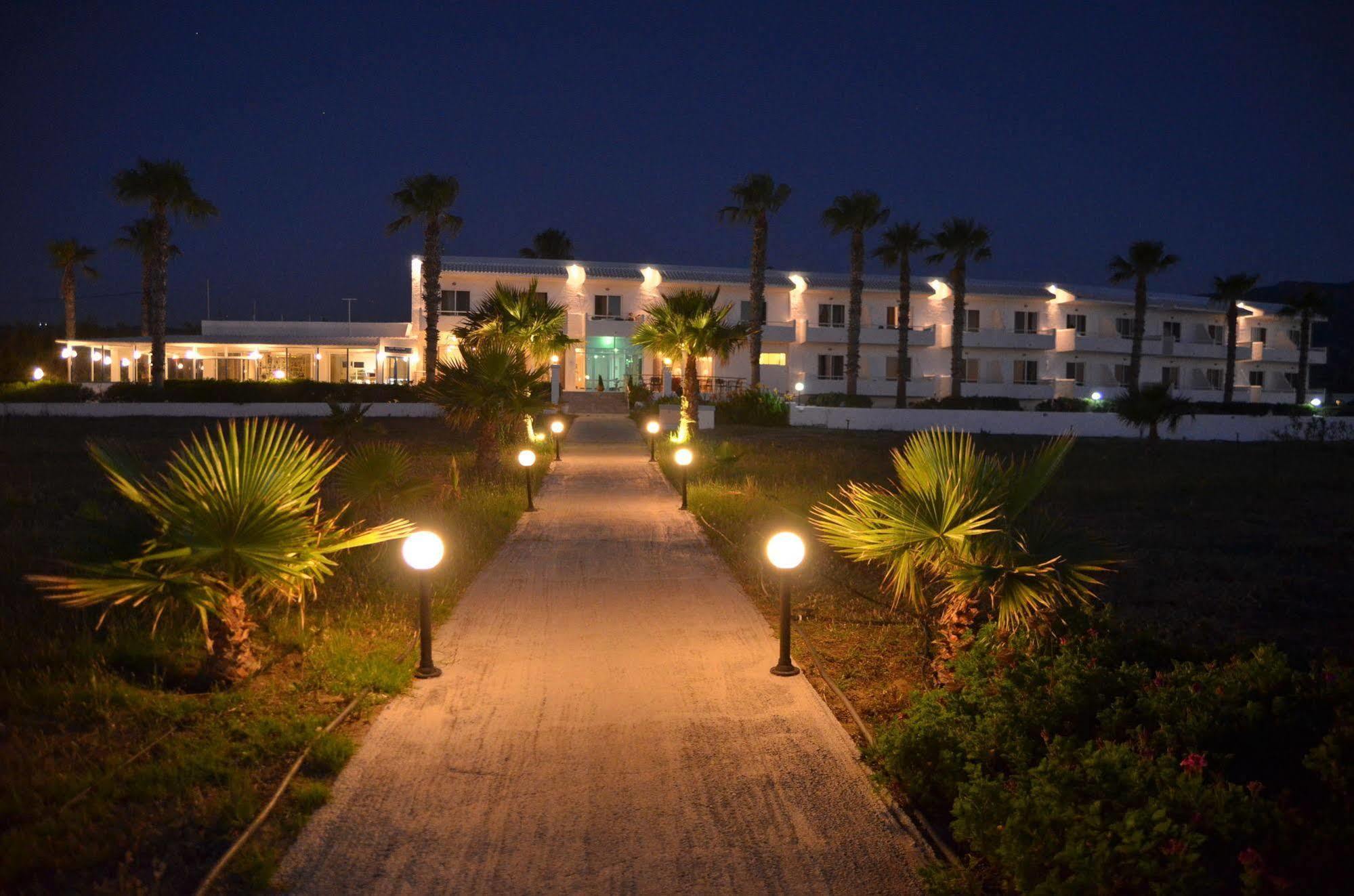 Costa Angela Seaside Resort Eksteriør bilde